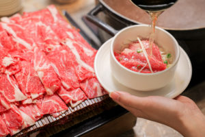 台南美食餐廳│食東西自助餐廳-牛肉湯